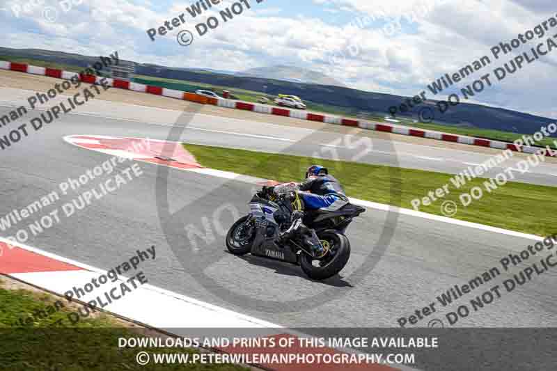 cadwell no limits trackday;cadwell park;cadwell park photographs;cadwell trackday photographs;enduro digital images;event digital images;eventdigitalimages;navarra;no limits trackdays;peter wileman photography;racing digital images;trackday digital images;trackday photos